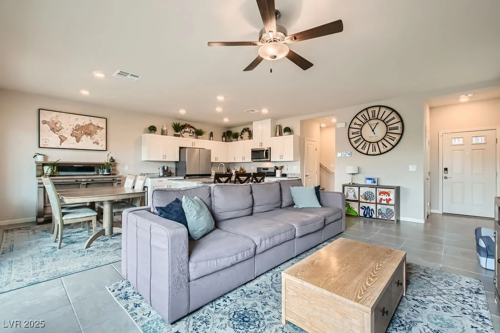3903 Ramura, North Las Vegas, NV 89084