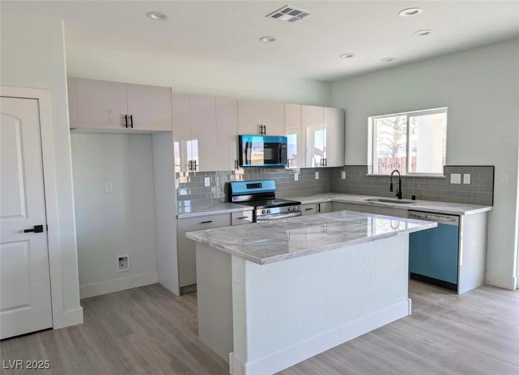 970 Mount Charleston, Pahrump, NV 89048