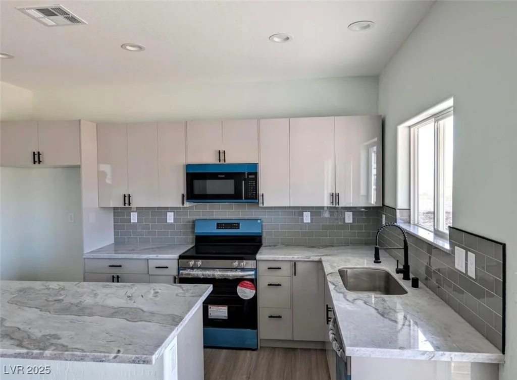 970 Mount Charleston, Pahrump, NV 89048