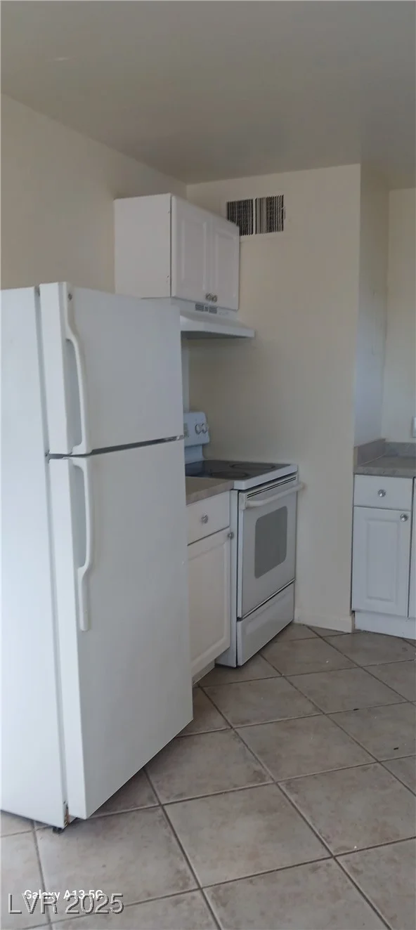 1832 Lewis, Las Vegas, NV 89101