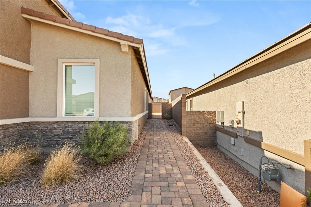 283 Fossil Falls, Henderson, NV 89015