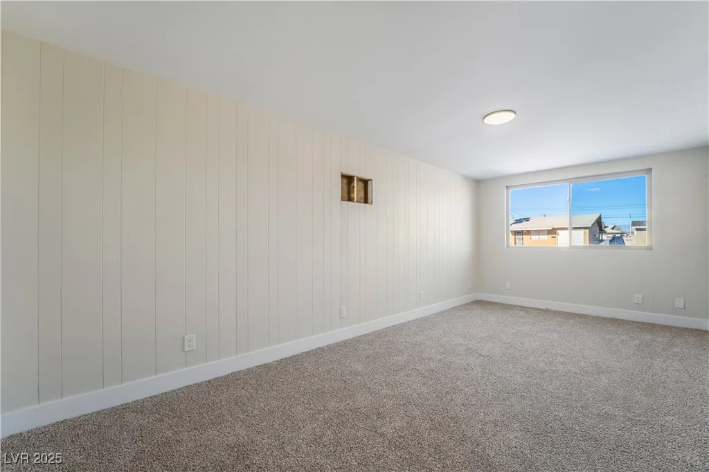 6425 Evergreen, Las Vegas, NV 89107