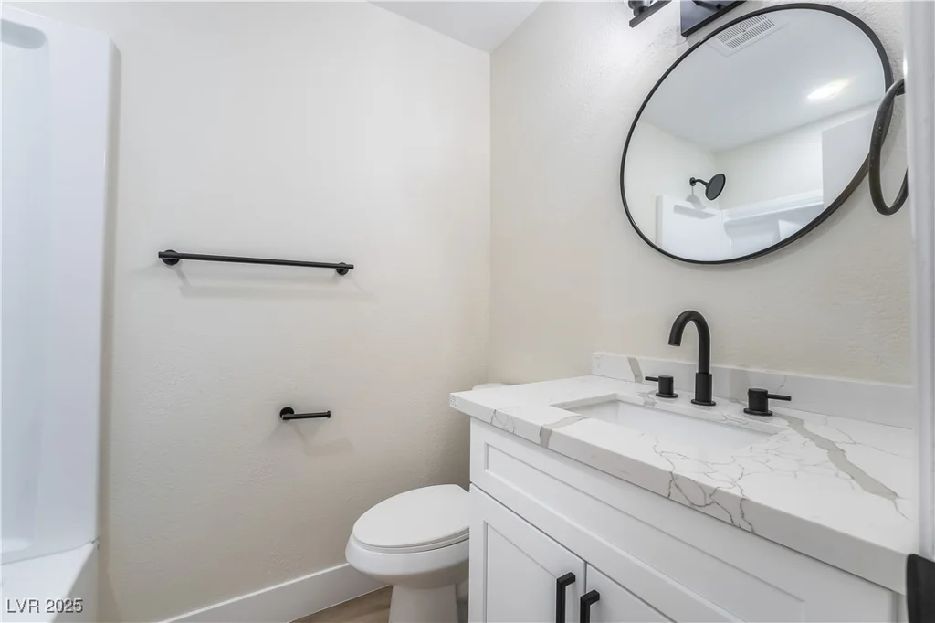 6425 Evergreen, Las Vegas, NV 89107
