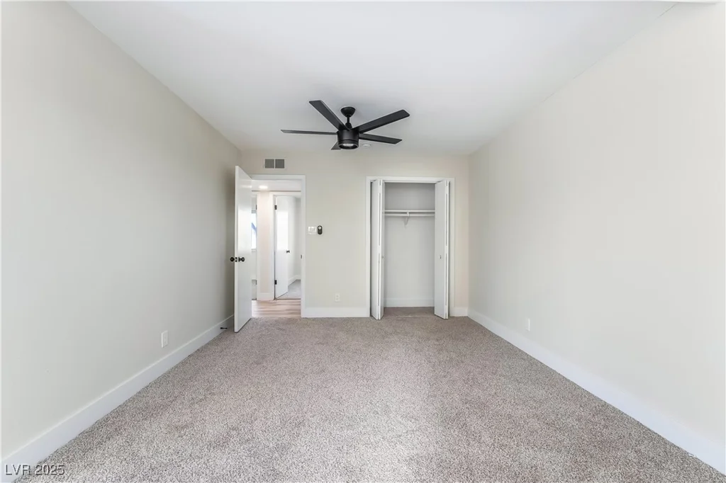 6425 Evergreen, Las Vegas, NV 89107