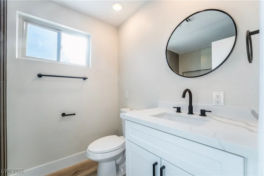 6425 Evergreen, Las Vegas, NV 89107