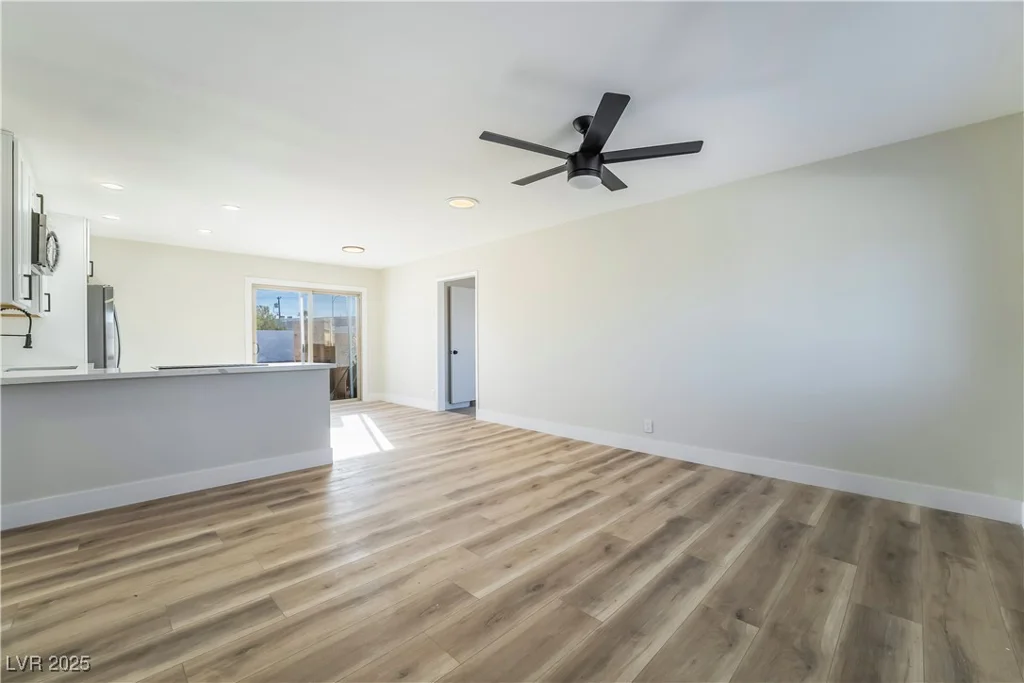 6425 Evergreen, Las Vegas, NV 89107