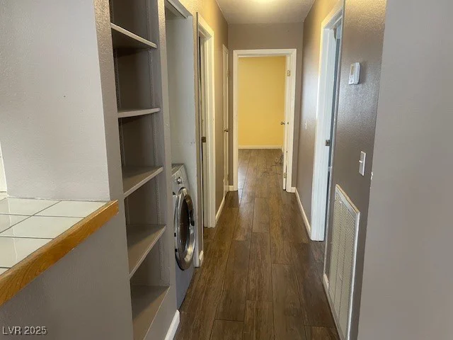 1325 Del Mar, Las Vegas, NV 89119