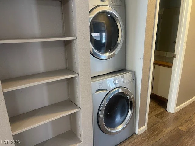 1325 Del Mar, Las Vegas, NV 89119