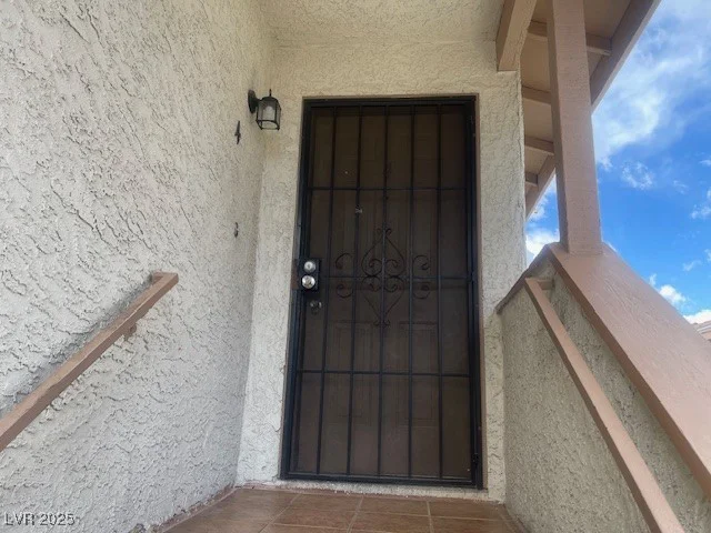 1325 Del Mar, Las Vegas, NV 89119