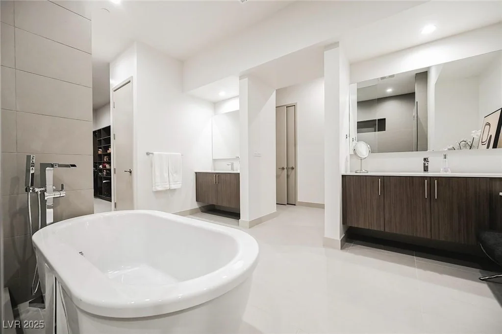 29 Canyon Bay, Henderson, NV 89011