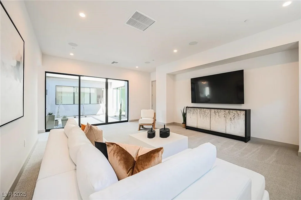 29 Canyon Bay, Henderson, NV 89011