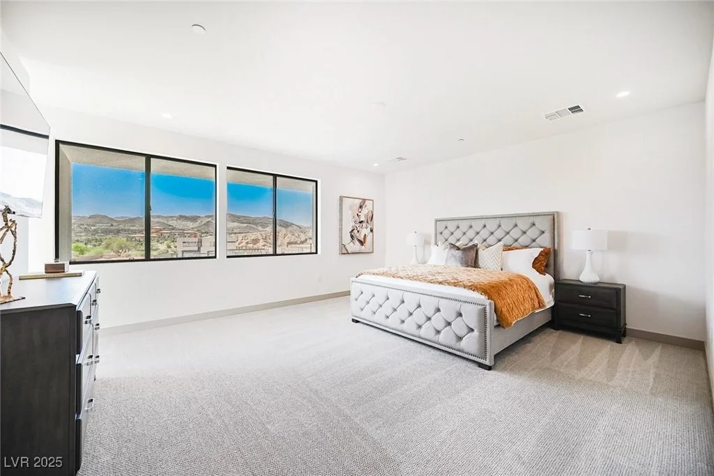 29 Canyon Bay, Henderson, NV 89011
