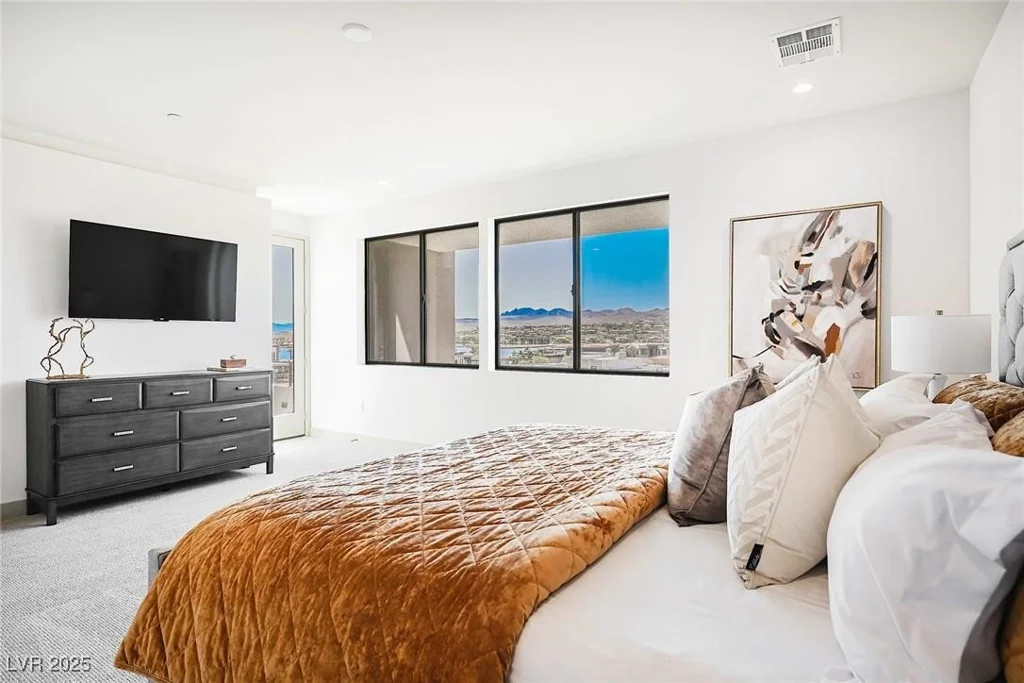 29 Canyon Bay, Henderson, NV 89011
