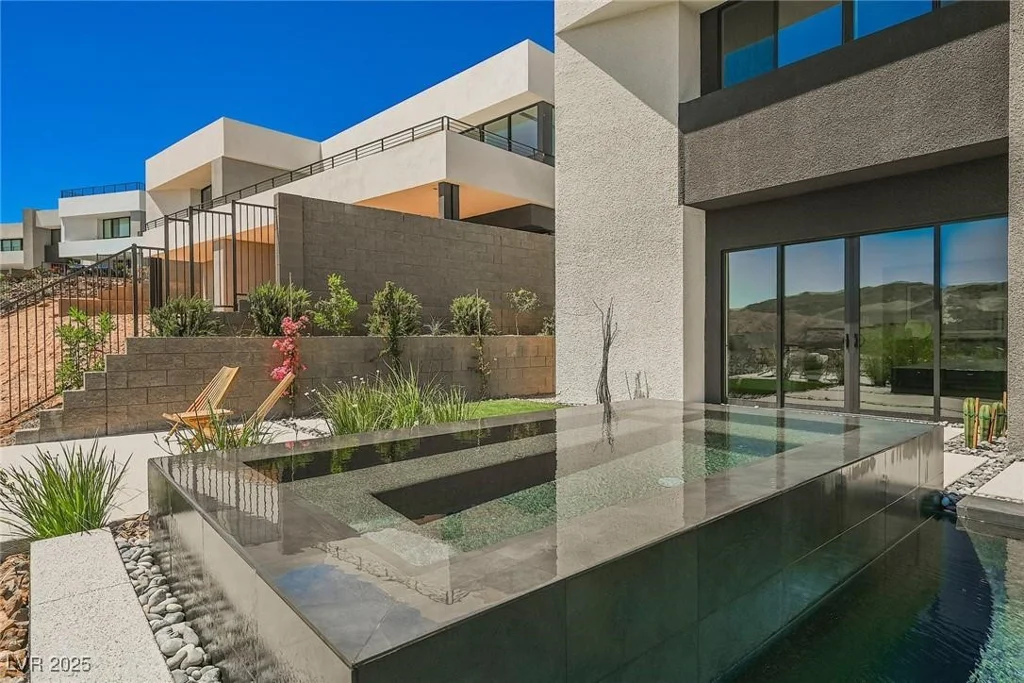 29 Canyon Bay, Henderson, NV 89011