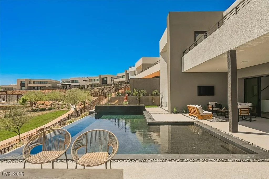 29 Canyon Bay, Henderson, NV 89011