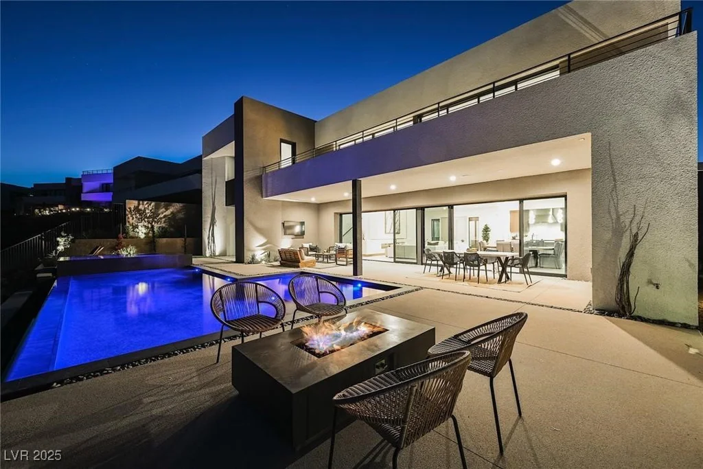 29 Canyon Bay, Henderson, NV 89011