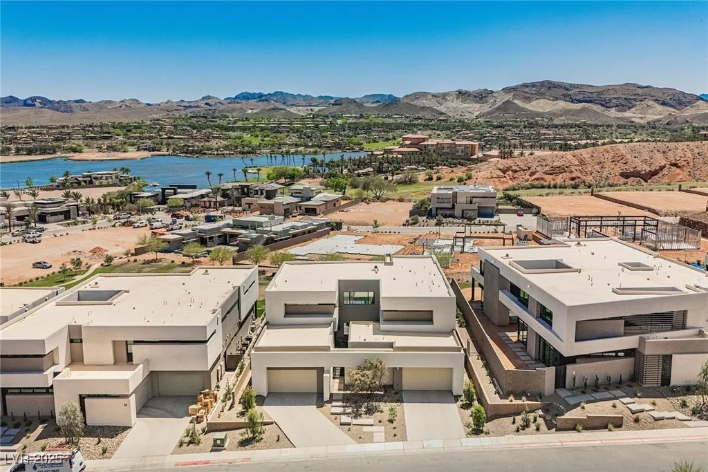 29 Canyon Bay, Henderson, NV 89011