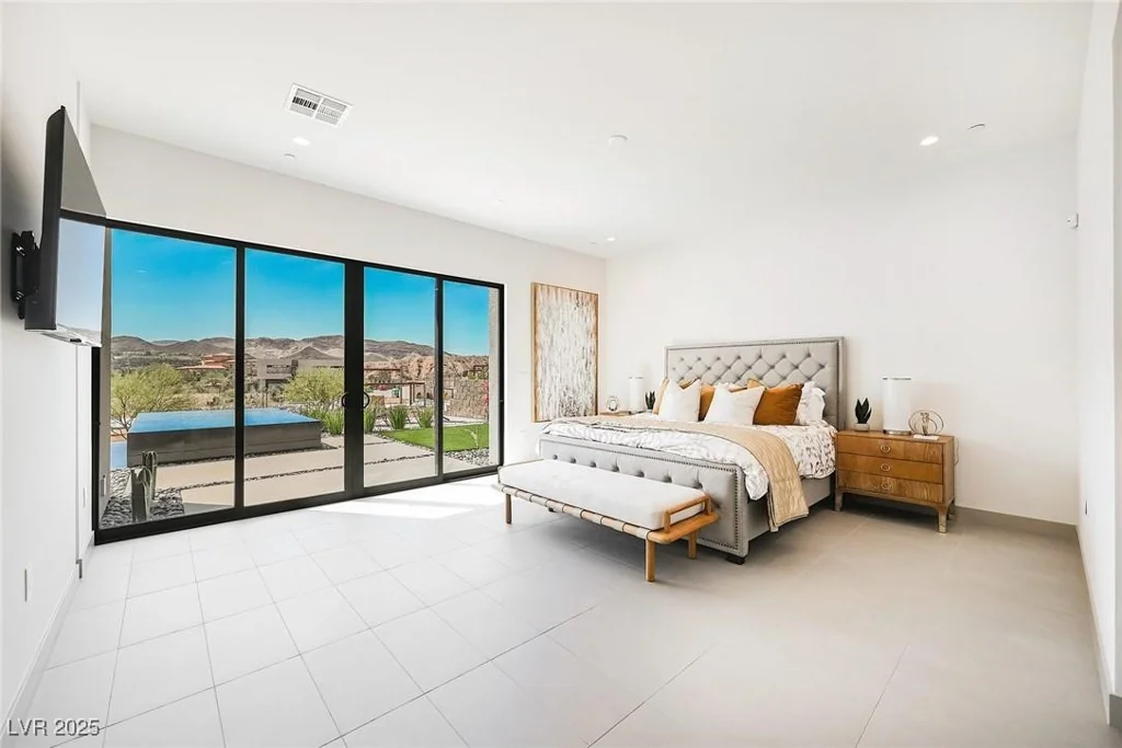 29 Canyon Bay, Henderson, NV 89011