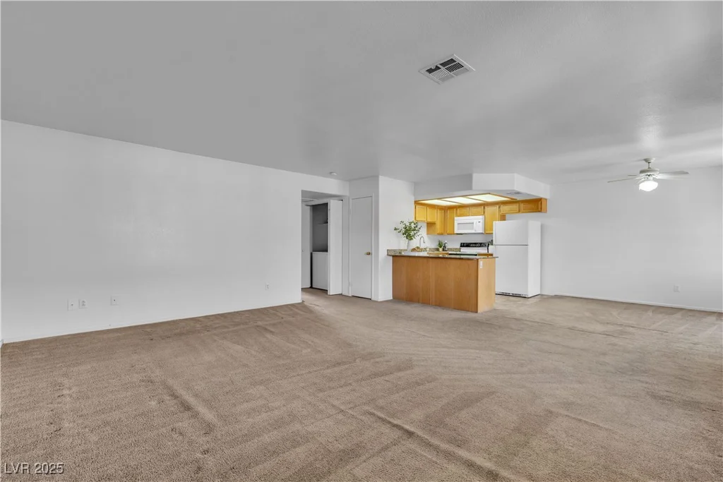 8410 Eldora, Las Vegas, NV 89117
