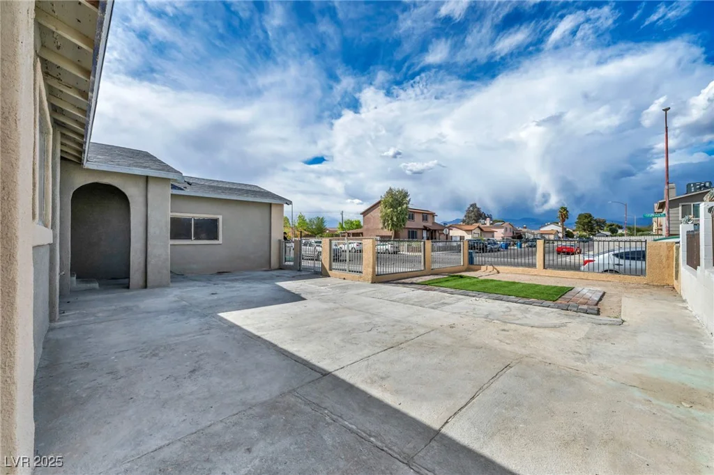 3975 Tillamook, Las Vegas, NV 89115