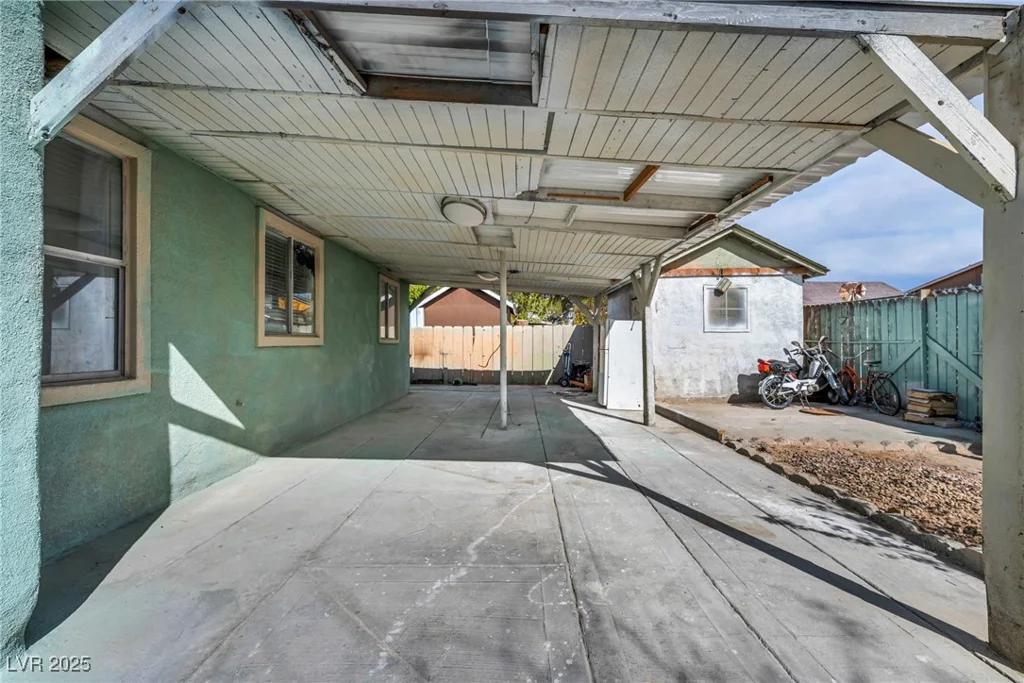 3975 Tillamook, Las Vegas, NV 89115