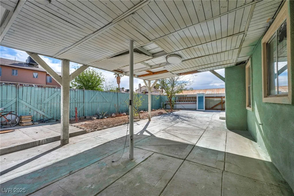 3975 Tillamook, Las Vegas, NV 89115