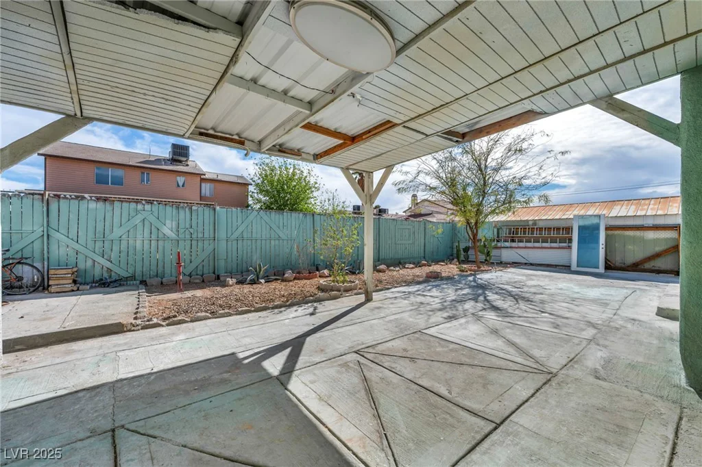 3975 Tillamook, Las Vegas, NV 89115