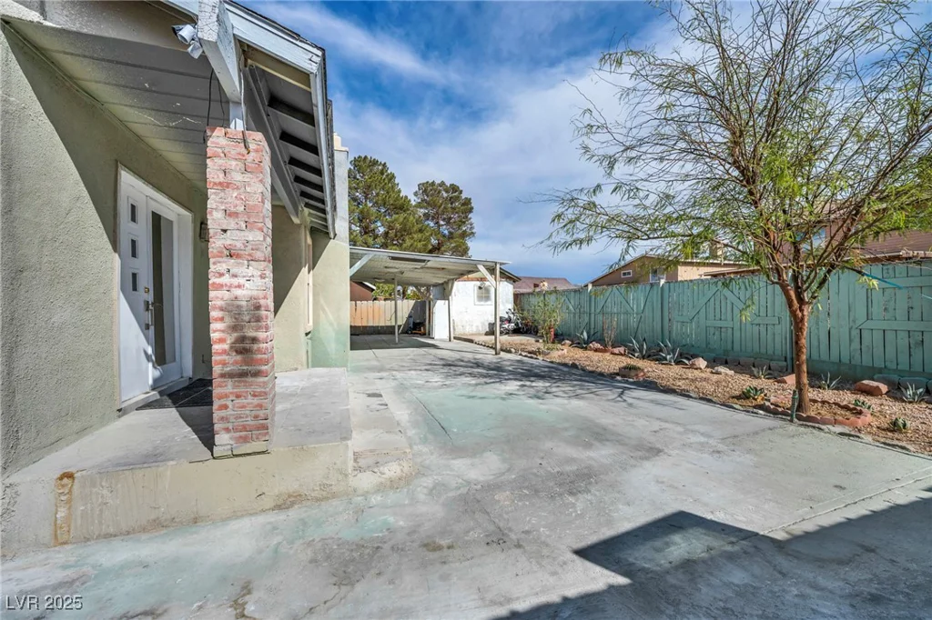 3975 Tillamook, Las Vegas, NV 89115