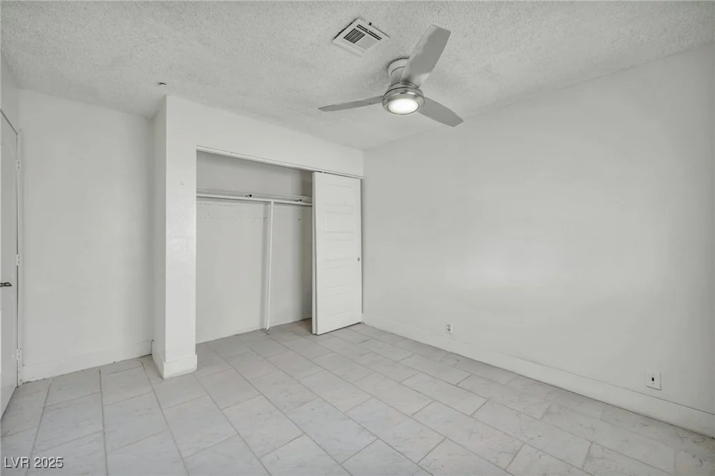 3975 Tillamook, Las Vegas, NV 89115