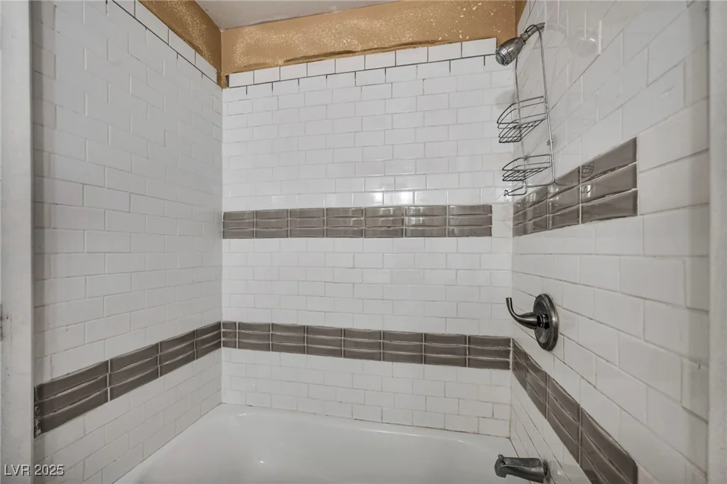 3975 Tillamook, Las Vegas, NV 89115