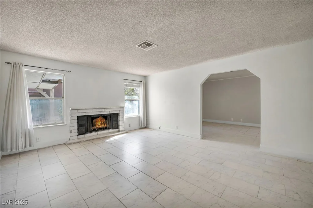 3975 Tillamook, Las Vegas, NV 89115