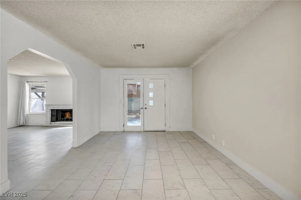 3975 Tillamook, Las Vegas, NV 89115