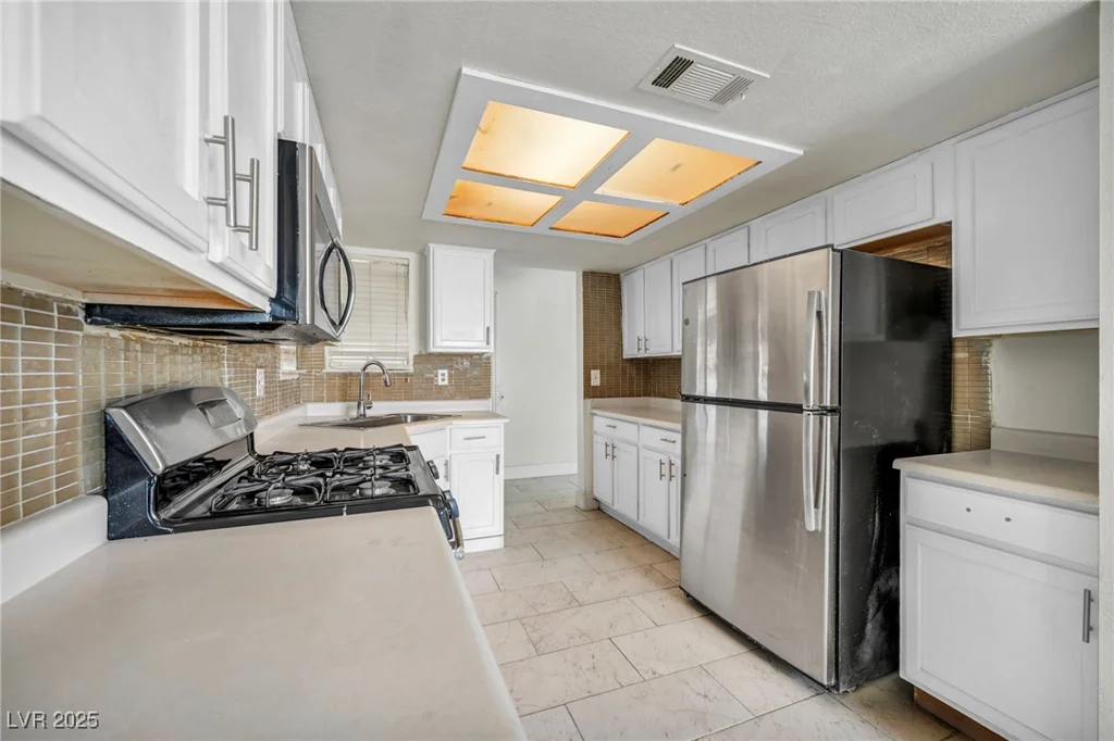 3975 Tillamook, Las Vegas, NV 89115