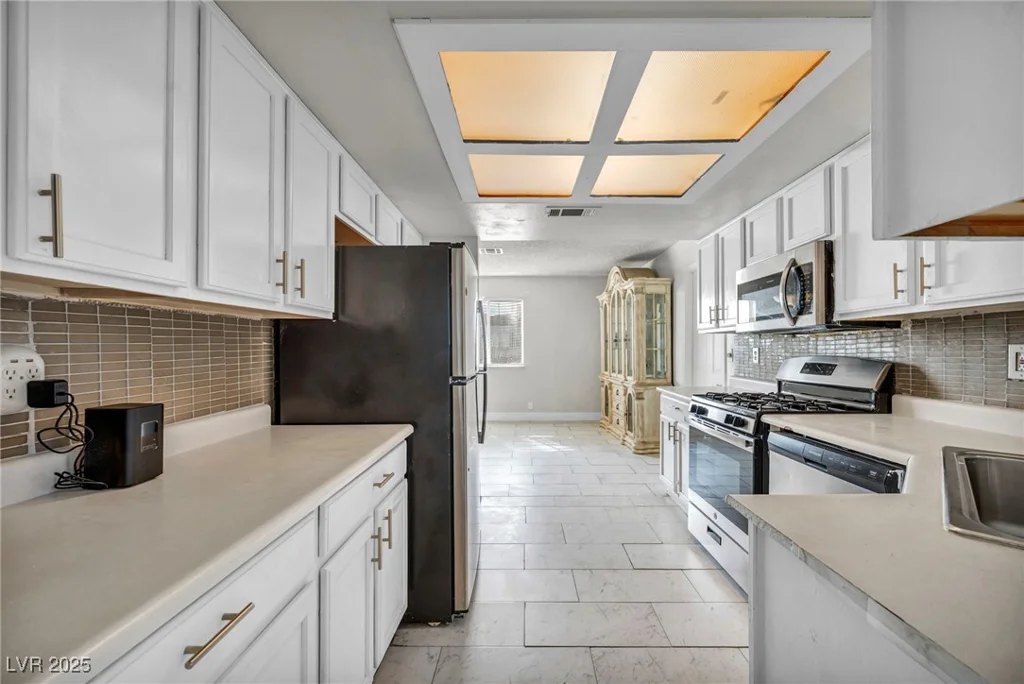 3975 Tillamook, Las Vegas, NV 89115