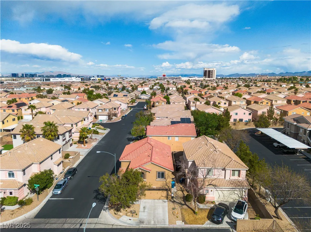 6790 Gold Yarrow, Las Vegas, NV 89148