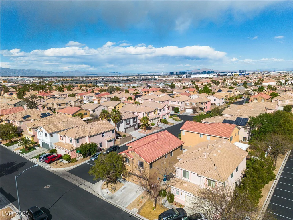 6790 Gold Yarrow, Las Vegas, NV 89148