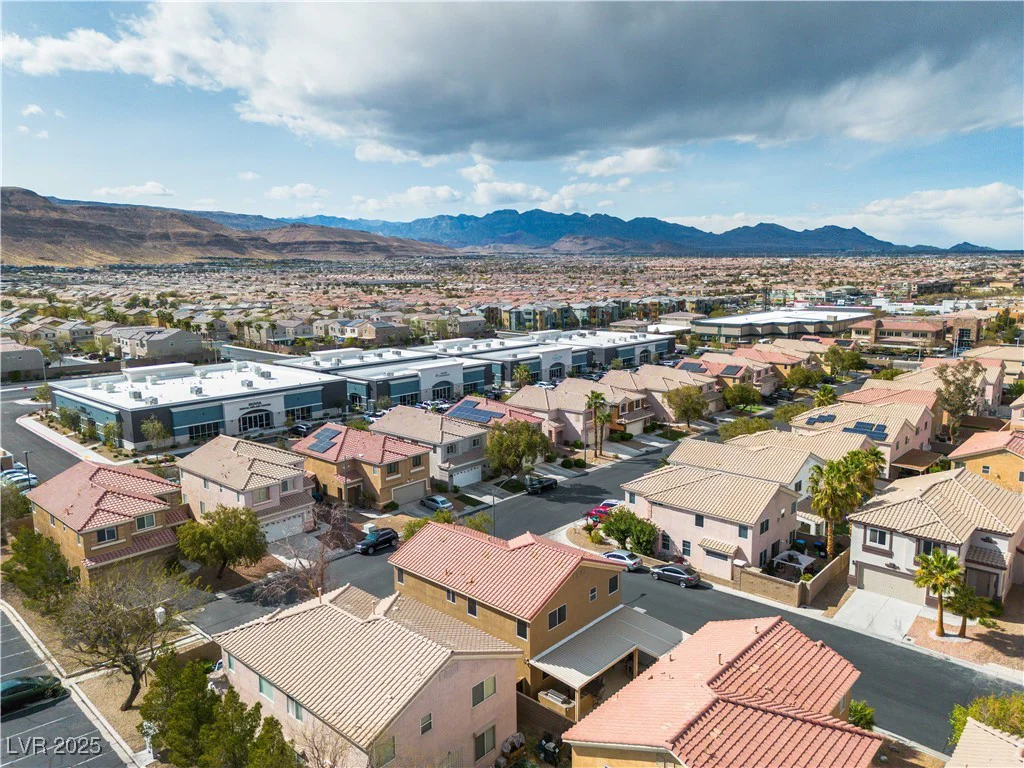 6790 Gold Yarrow, Las Vegas, NV 89148