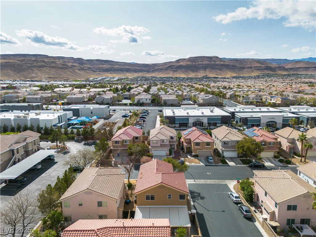 6790 Gold Yarrow, Las Vegas, NV 89148