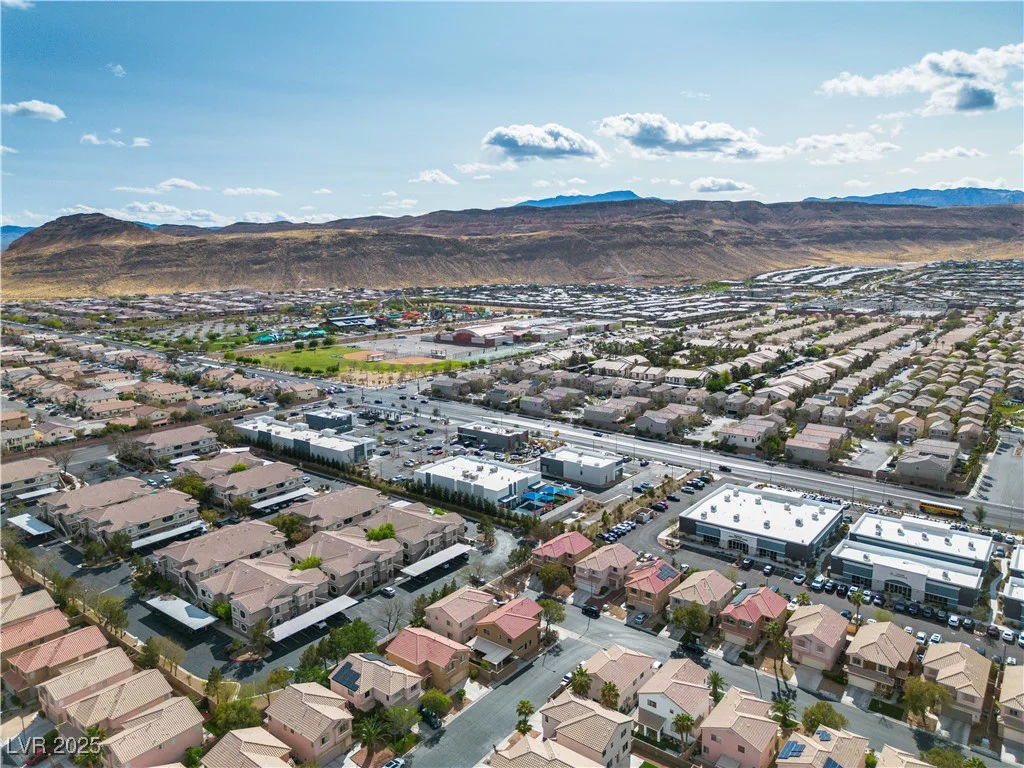 6790 Gold Yarrow, Las Vegas, NV 89148
