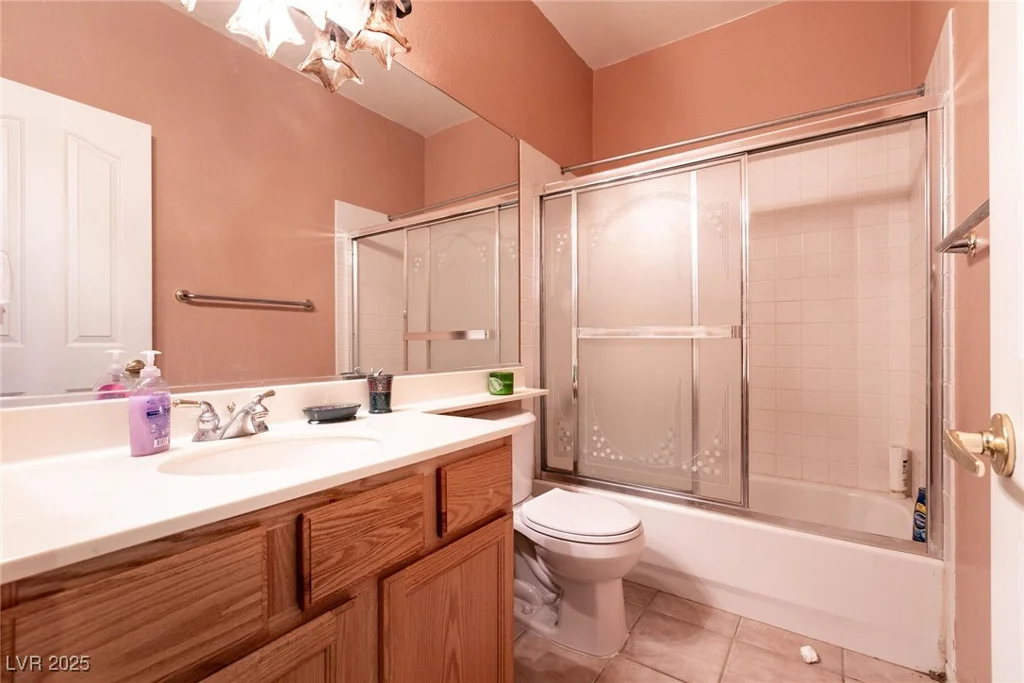 8880 Star Valley, Las Vegas, NV 89123