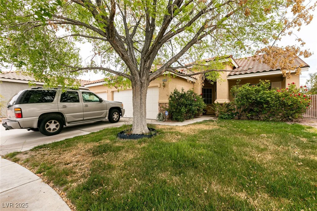 8880 Star Valley, Las Vegas, NV 89123