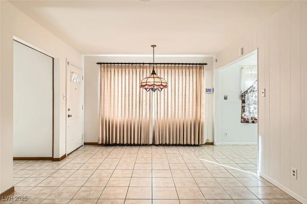 422 Ilmenite, Henderson, NV 89015