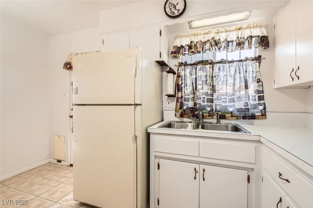 422 Ilmenite, Henderson, NV 89015