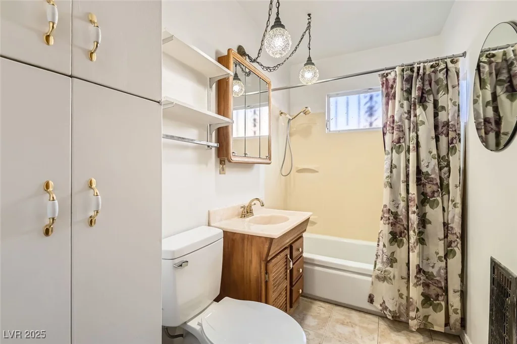 422 Ilmenite, Henderson, NV 89015
