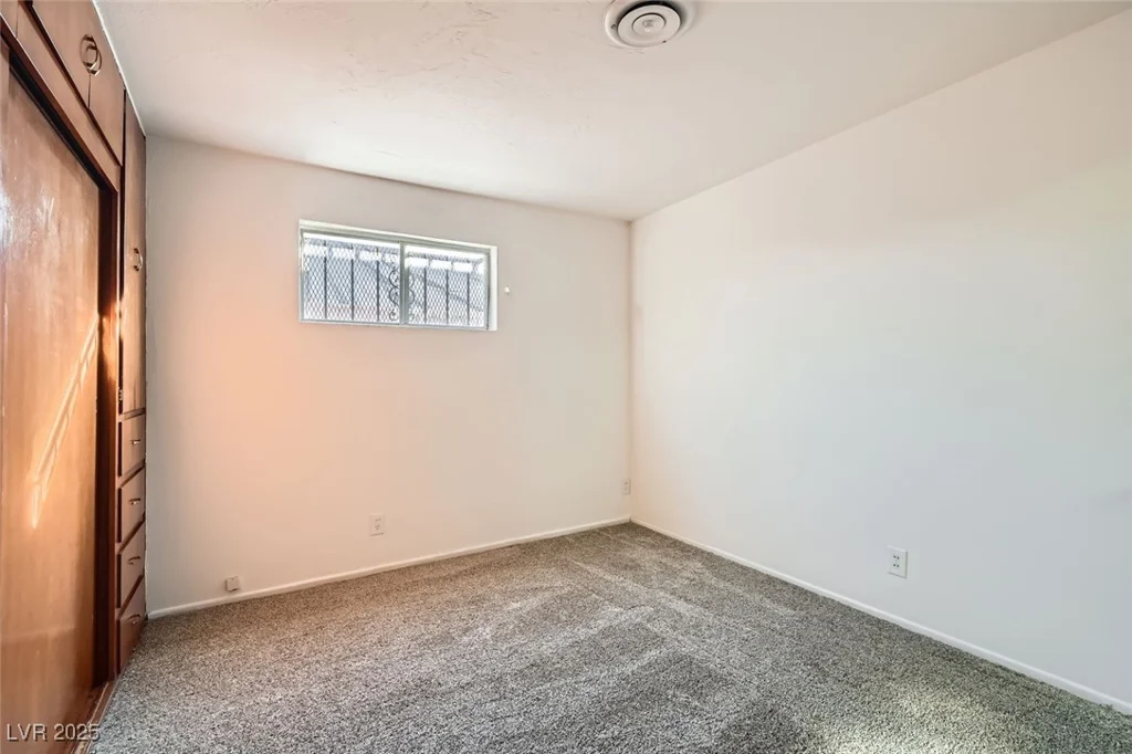 422 Ilmenite, Henderson, NV 89015