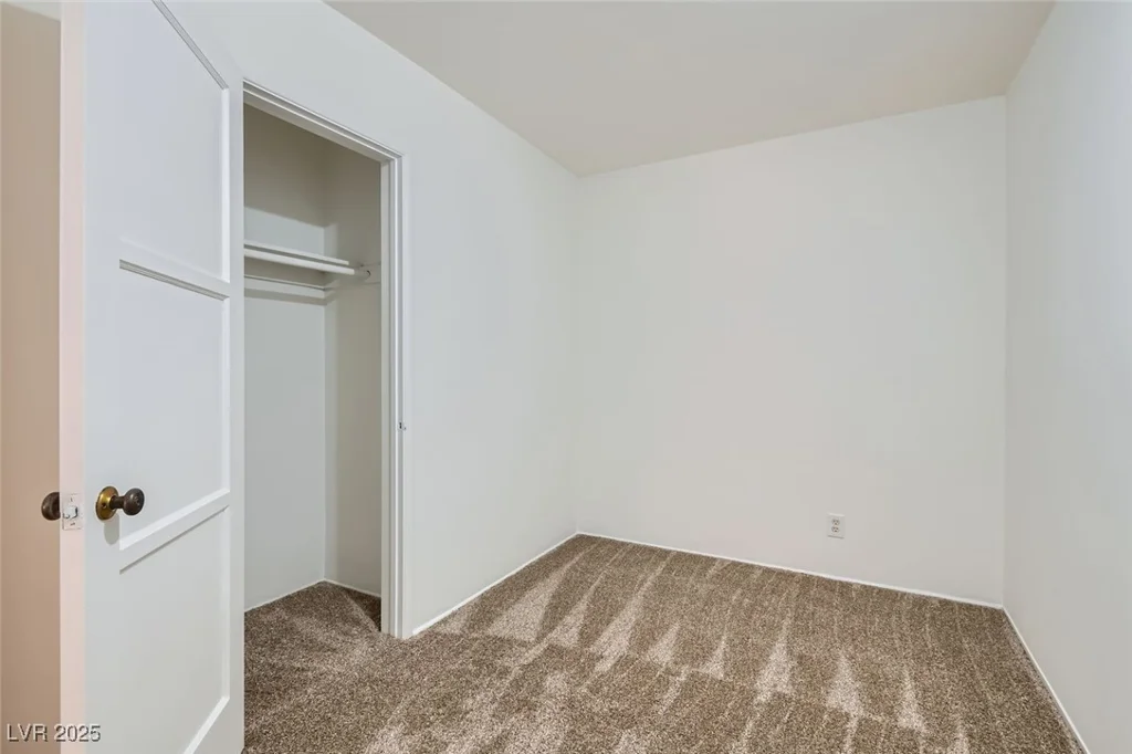 422 Ilmenite, Henderson, NV 89015