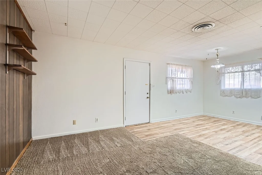422 Ilmenite, Henderson, NV 89015