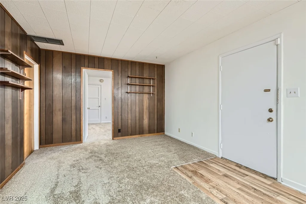 422 Ilmenite, Henderson, NV 89015