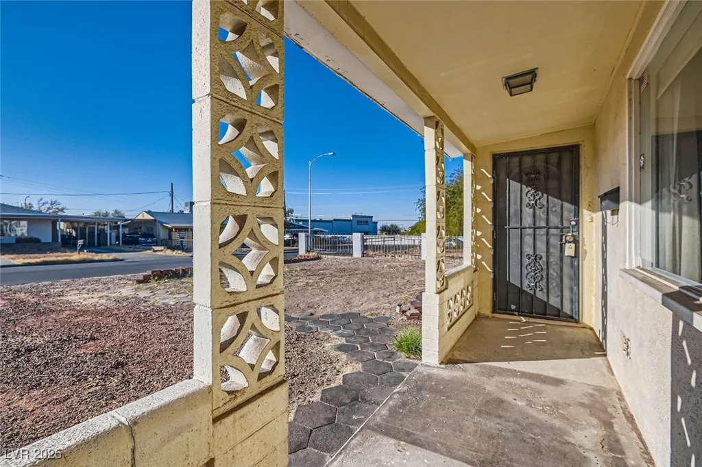 422 Ilmenite, Henderson, NV 89015