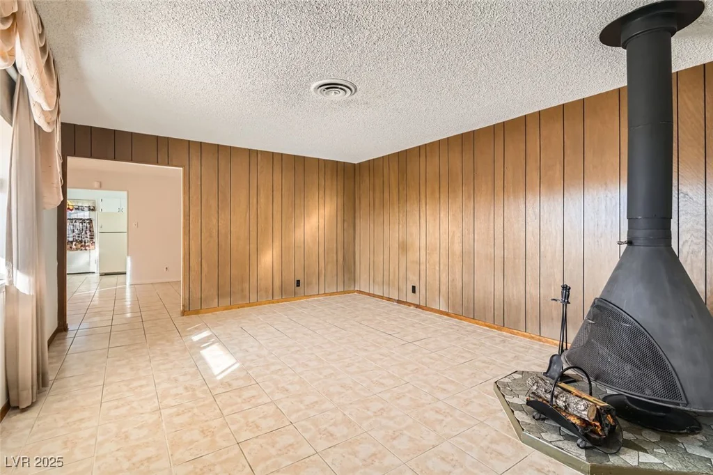 422 Ilmenite, Henderson, NV 89015